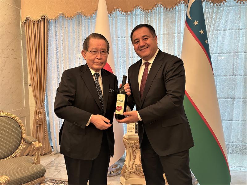 ウズベキスタン大使